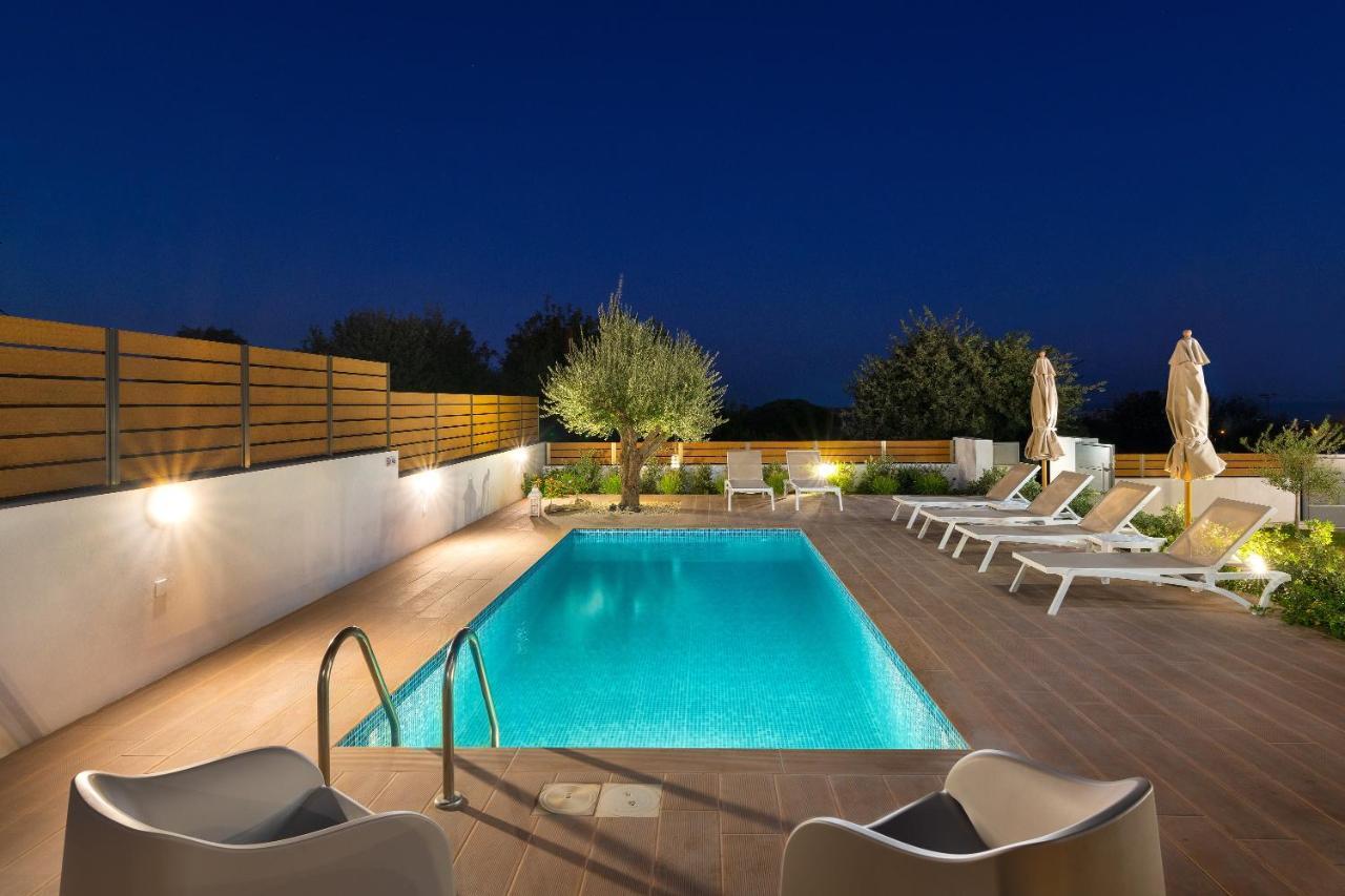 Terpsis Pool Villa Asgourou Zewnętrze zdjęcie